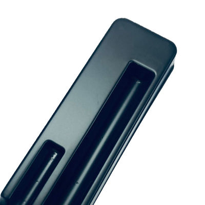 Confezione in bollicine per matte di colore nero per matite da sopracciglio